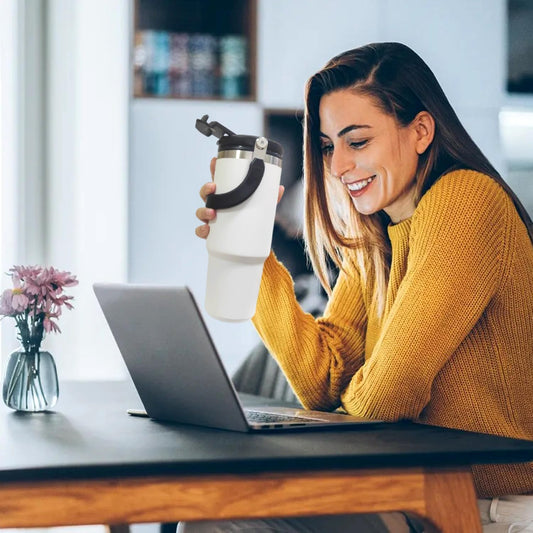 Tumbler with lid and Straw, Stainless Steel with 1.2L Capacity
